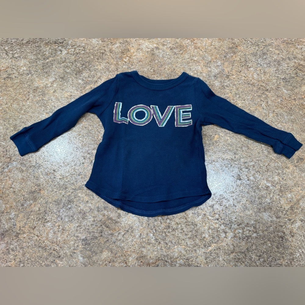 Peek Kids Long Sleeve Thermal Shirt – LOVE Graphic – Size XS (2/3)